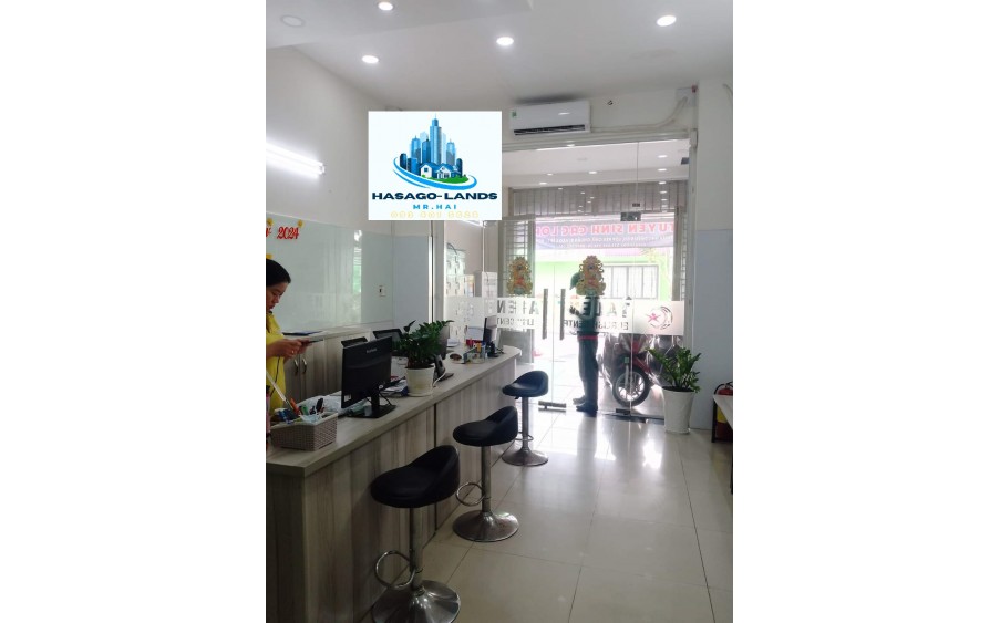 HIẾM - Cho thuê nhà Mặt Tiền Vườn Lài 88m2, 2Lầu + ST, 20Triệu